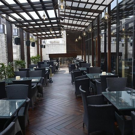 Inde Hotel Chattarpur Yeni Delhi Dış mekan fotoğraf