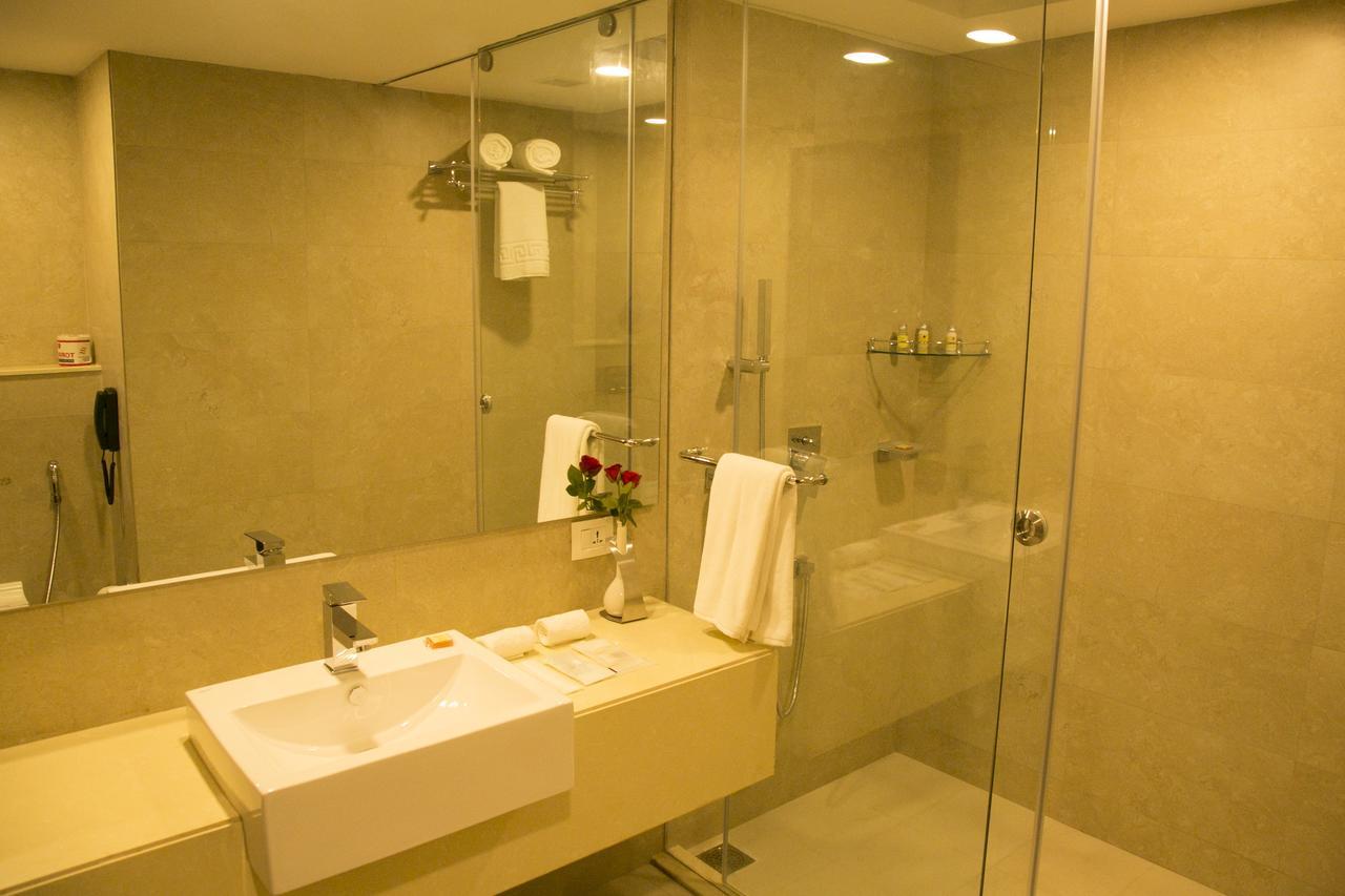 Inde Hotel Chattarpur Yeni Delhi Dış mekan fotoğraf