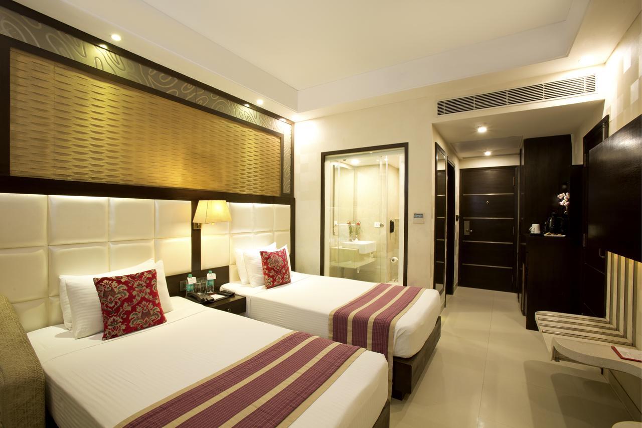 Inde Hotel Chattarpur Yeni Delhi Dış mekan fotoğraf