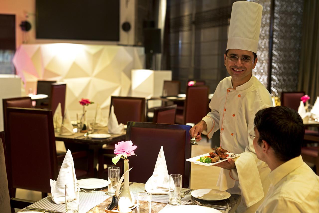 Inde Hotel Chattarpur Yeni Delhi Dış mekan fotoğraf