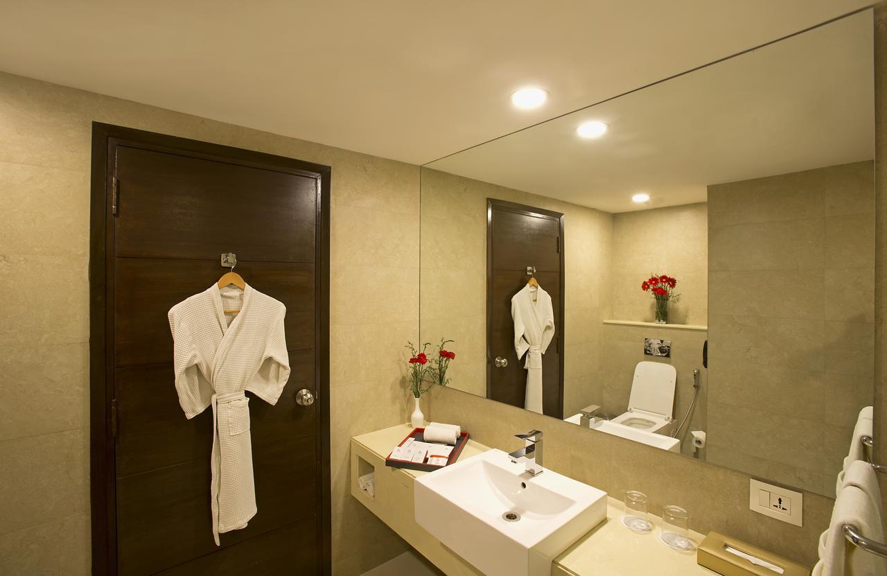 Inde Hotel Chattarpur Yeni Delhi Dış mekan fotoğraf