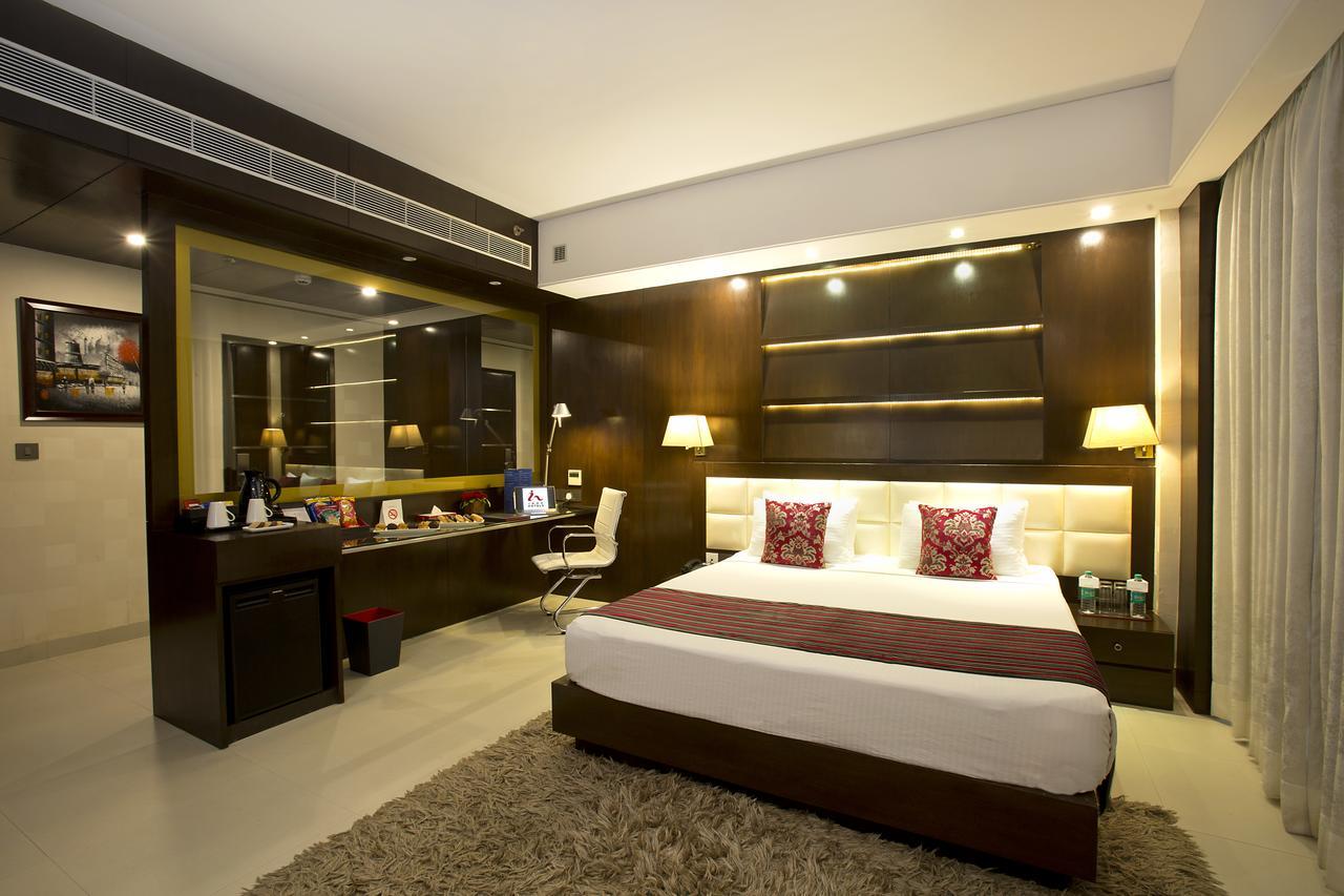 Inde Hotel Chattarpur Yeni Delhi Dış mekan fotoğraf
