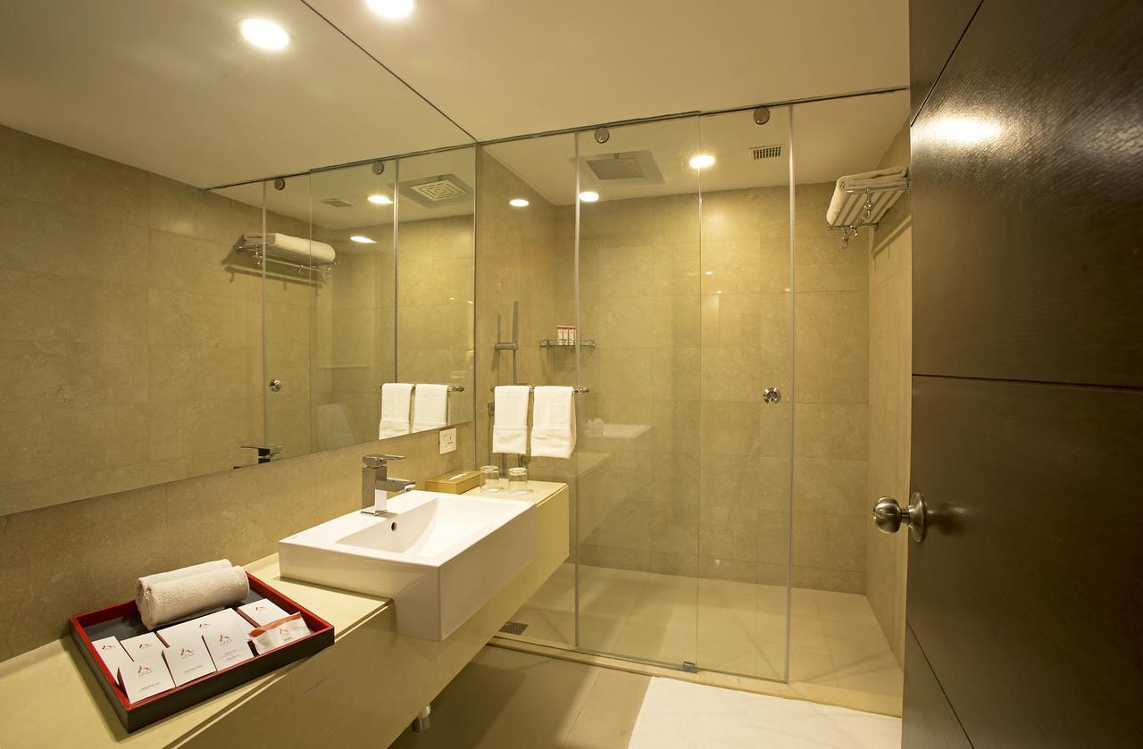 Inde Hotel Chattarpur Yeni Delhi Dış mekan fotoğraf